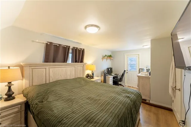 Additional image 12 of 374 Weber St