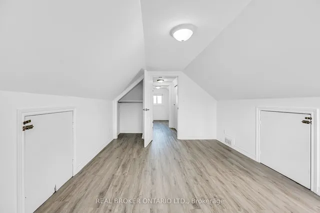 Additional image 25 of 417 Paling Ave