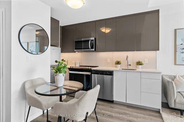 Additional image 12 of 60 Frederick St