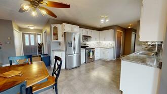 Additional image 5 of 11 James St W