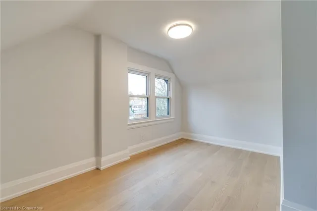 Additional image 10 of 121 Lake Avenue Dr