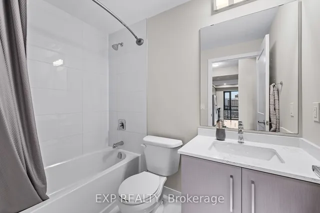 Additional image 18 of 15 Queen St Unit 601