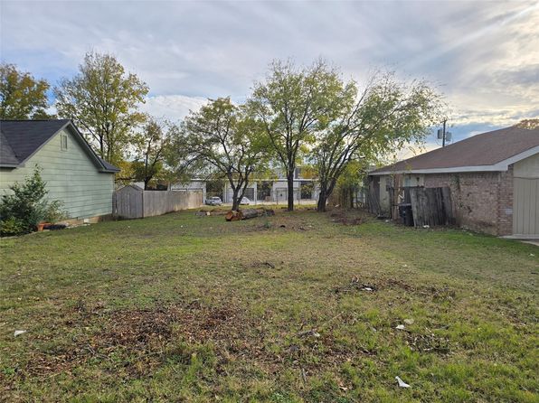 5331 Fernander Dr, Fort Worth, TX 76107