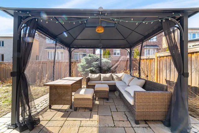 Additional image 38 of 35 Lampman Cres