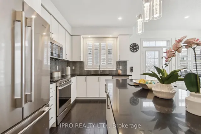 Additional image 14 of 1187 Raspberry Terr