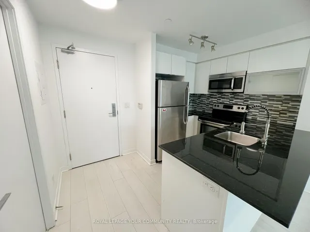 Additional image 7 of 150 East Liberty St Unit 618