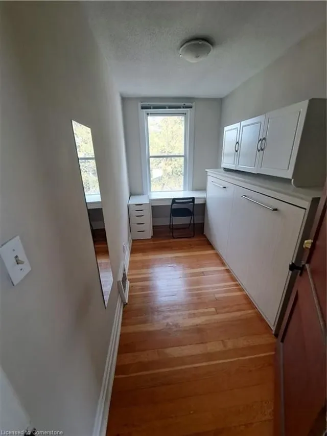 Additional image 22 of 70 Royal Ave