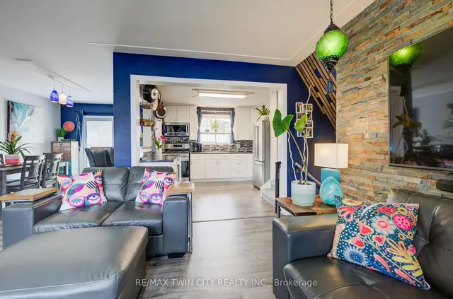 Additional image 7 of 57 Larkspur Cres