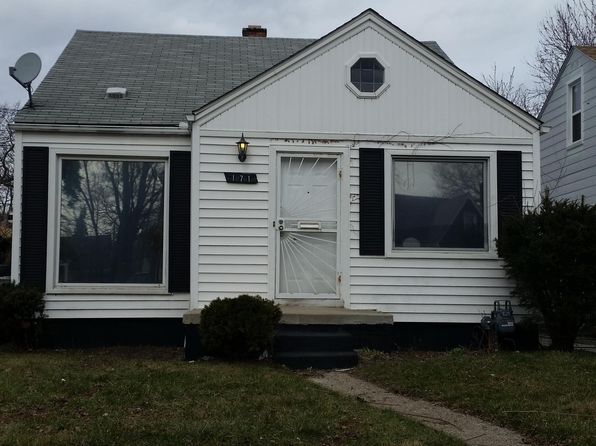 14711 Rosemary St, Detroit, MI 48213
