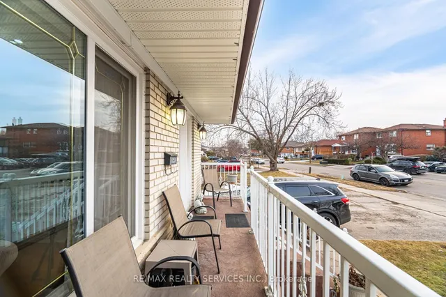 Additional image 4 of 6858 Darcel Ave