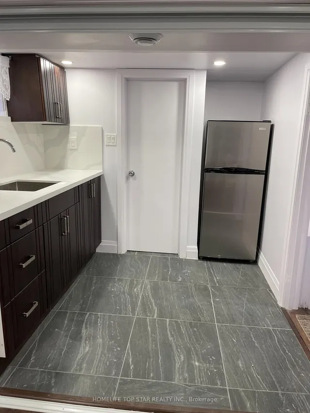 Additional image 17 of 35 Wolcott Ave