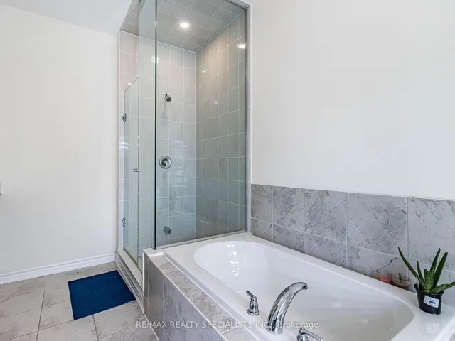 Additional image 38 of 37 Peak Dr