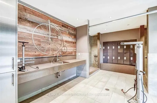 Additional image 26 of 1830 Bloor St Unit 912