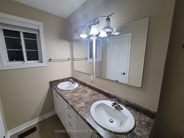 Additional image 17 of 37 SADIELOU Blvd