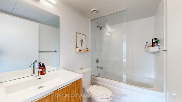 Additional image 11 of 60 Shuter St Unit 908