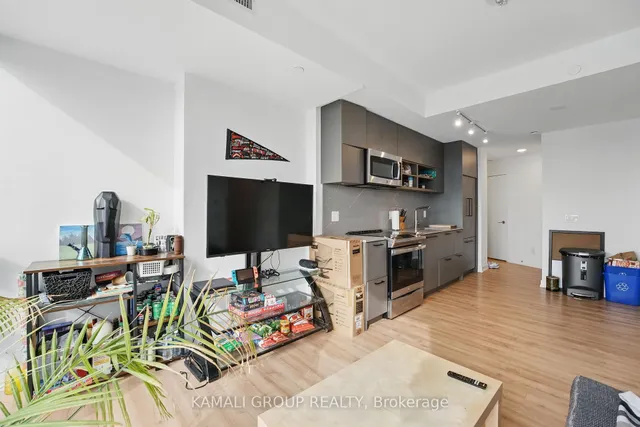 Additional image 9 of 135 East Liberty St Unit 1203