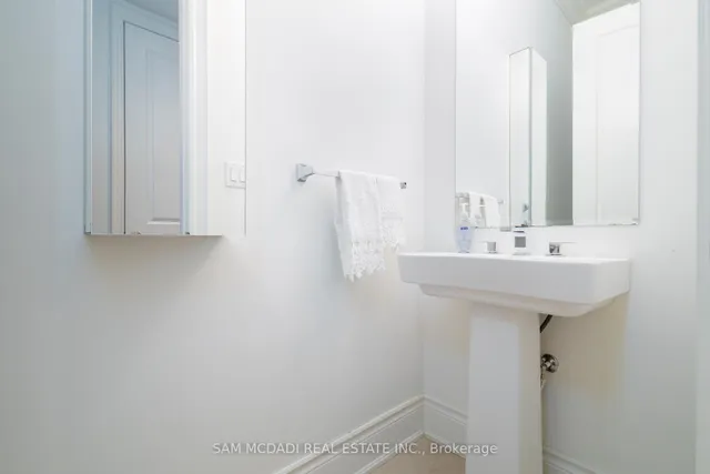 Additional image 20 of 317 La Rose Ave