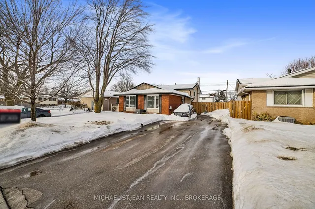 Additional image 3 of 44 Clifton Downs Rd