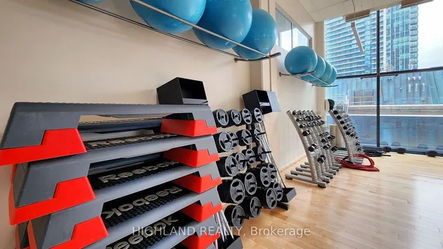 Additional image 31 of 100 Harbour St Unit 3909