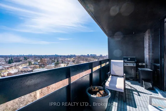 Additional image 30 of 11 Wincott Dr Unit 1111