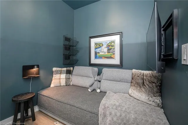 Additional image 7 of 5 Wellington St Unit 411