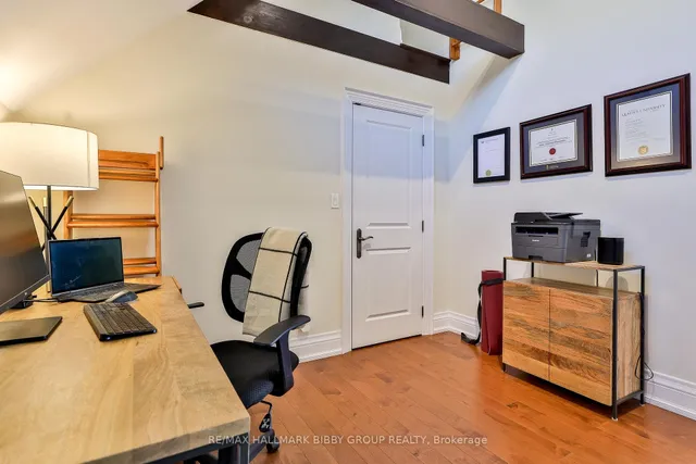 Additional image 31 of 11 Humbercrest Blvd