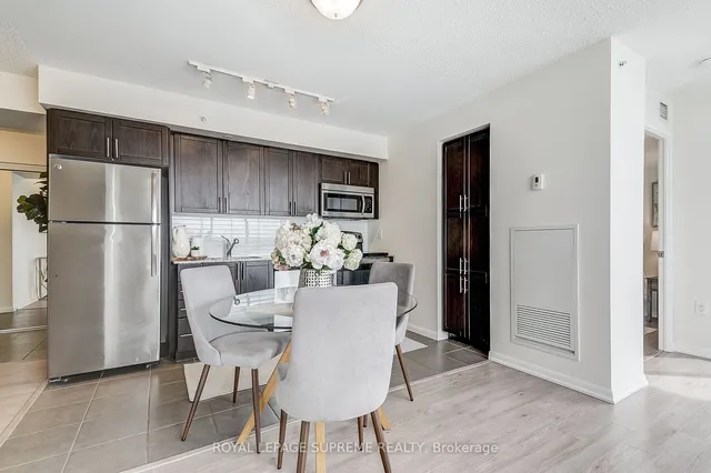 Additional image 6 of 830 Lawrence Ave Unit 1511