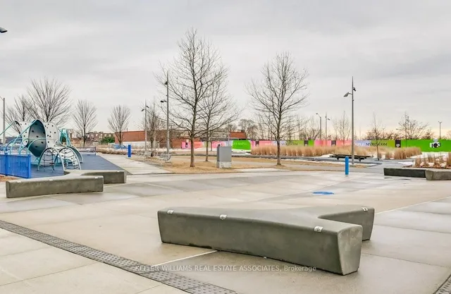 Additional image 29 of 15 Zorra St Unit 209