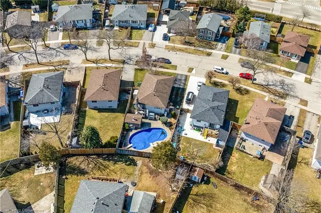 Additional image 46 of 40 Odessa St