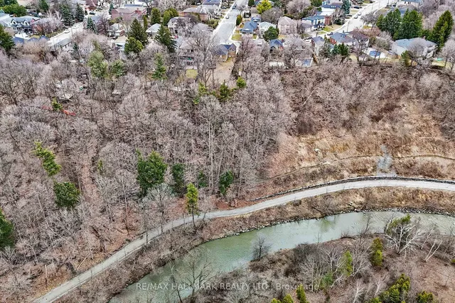 Additional image 49 of 194 Parkview Hill Cres