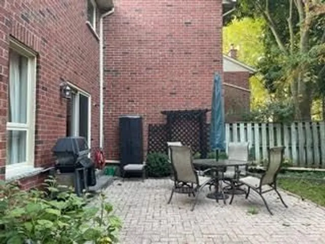 Additional image 43 of 405 Glasgow St Unit 6