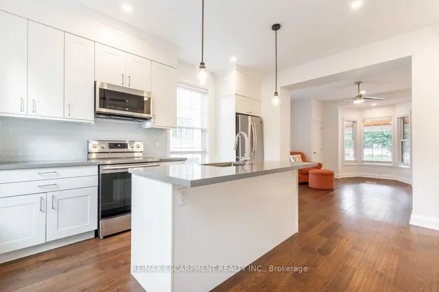 Additional image 35 of 924 Beach Blvd