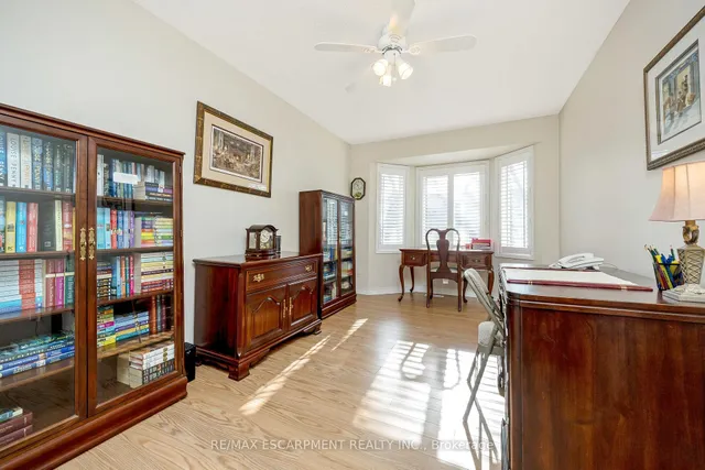 Additional image 25 of 2021 Sixth Line Unit 56