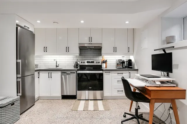 Additional image 33 of 707 Brock Ave