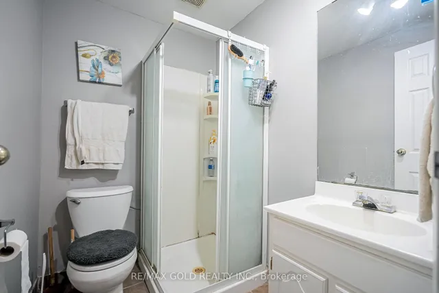 Additional image 25 of 445 Pioneer Dr Unit 4