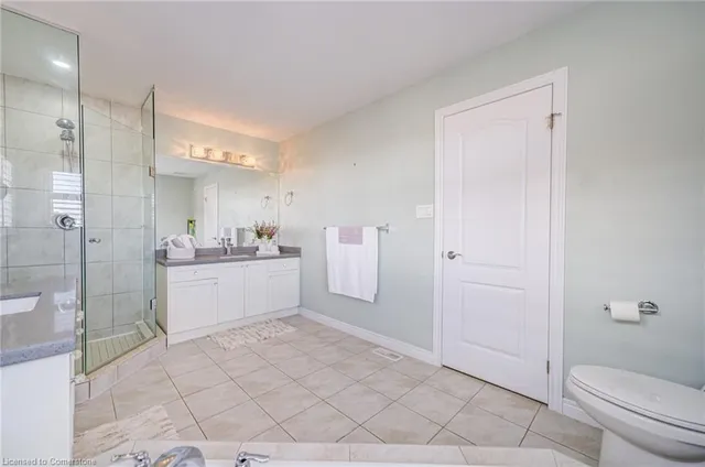 Additional image 43 of 119 Hazelton Ave