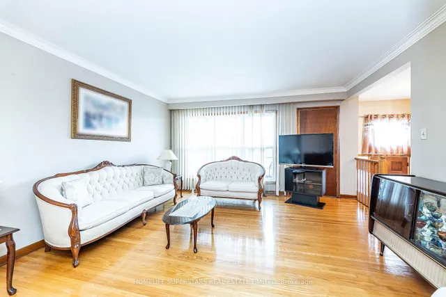 Additional image 5 of 7 Benrubin Dr