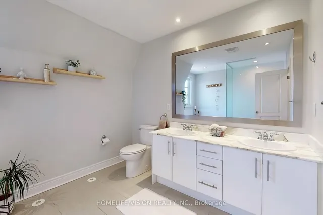 Additional image 33 of 89 Ruby Lang Lane