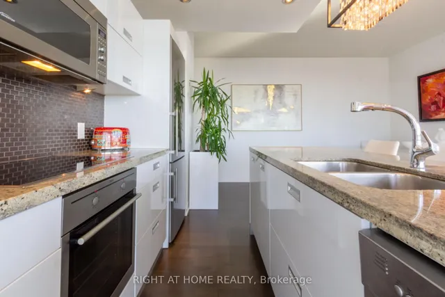 Additional image 21 of 88 Park Lawn Rd Unit 2605