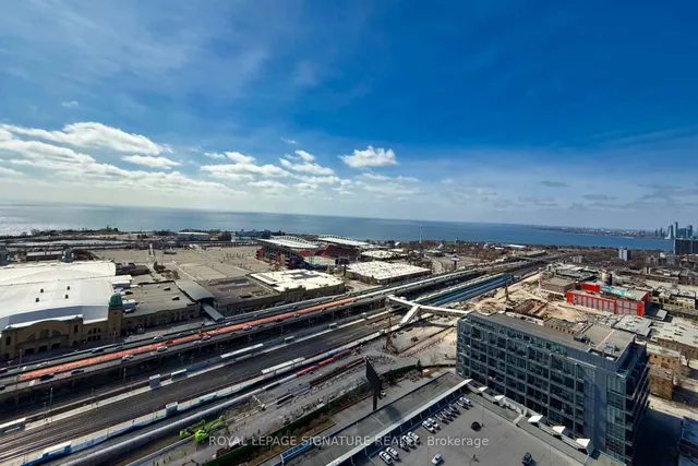 Additional image 23 of 135 East Liberty St Unit PH9