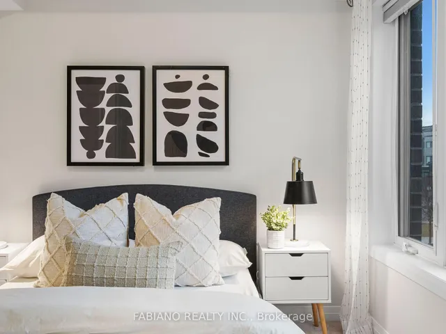 Additional image 18 of 55 Thomas Mulholland Dr Unit 8