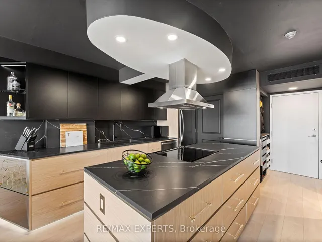 Additional image 7 of 550 Queens Quay Unit 412