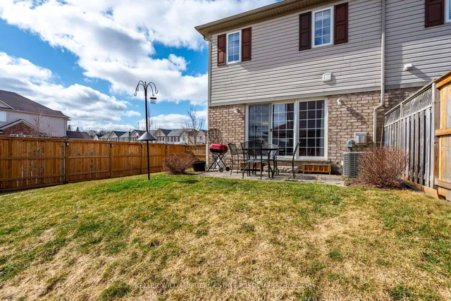 Additional image 23 of 515 Beaumont Cres