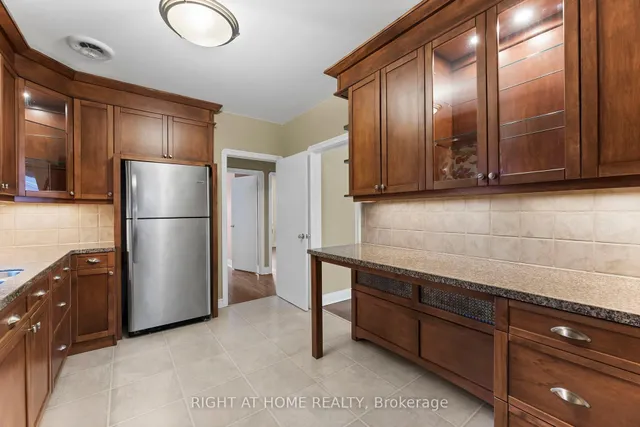 Additional image 25 of 250 Joicey Blvd