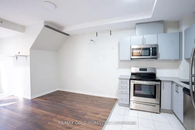 Additional image 8 of 402 The East Mall N/A Unit 116