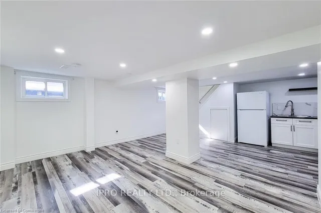 Additional image 27 of 133 Corman Ave