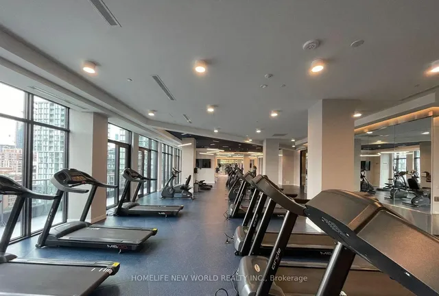 Additional image 22 of 135 Lower Sherbourne St Unit 1732 W