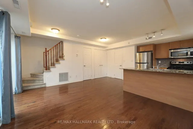 Additional image 3 of 11 Ruttan St Unit TH 128