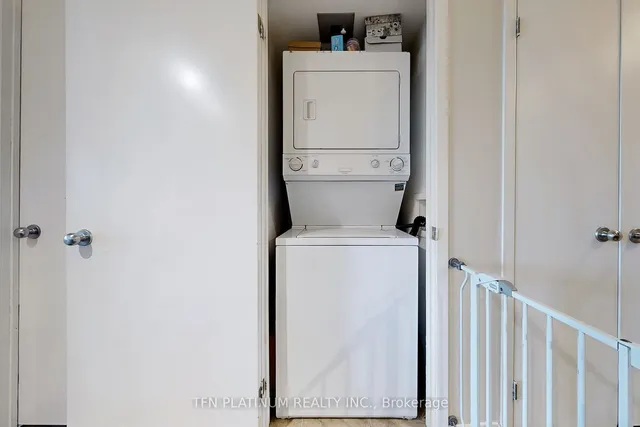 Additional image 10 of 1050 The Queens Way Unit 416