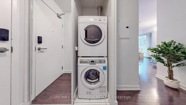 Additional image 23 of 12 York St Unit 1202